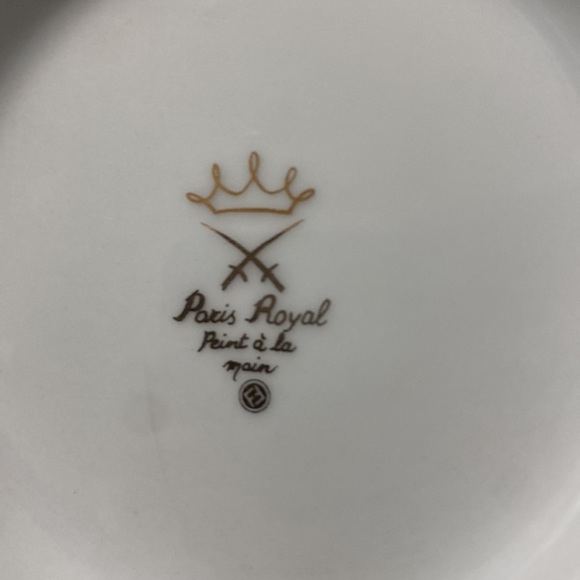 Paris Royal Peint La Main Porcelain Floral Basket - Picture 6 of 6